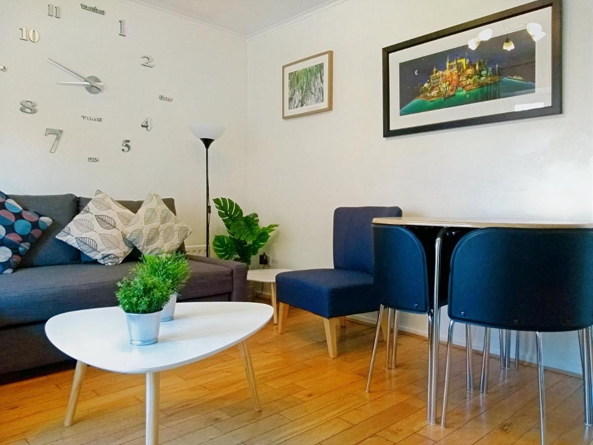 Very Central Location- Free Parking - 2 Bedrooms Belfast Exterior photo