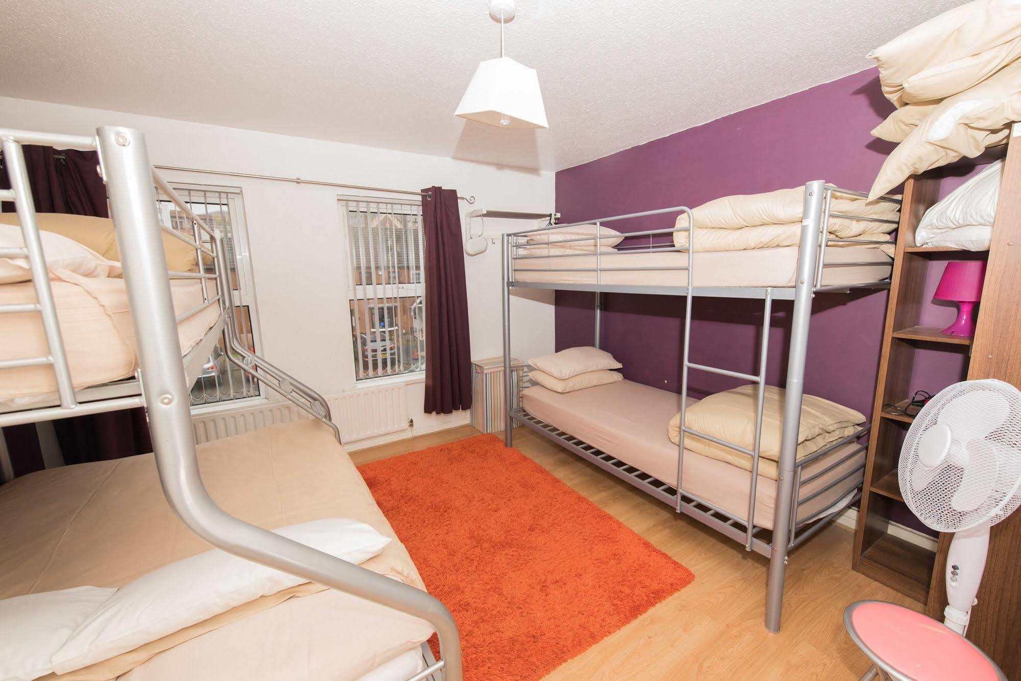Very Central Location- Free Parking - 2 Bedrooms Belfast Exterior photo