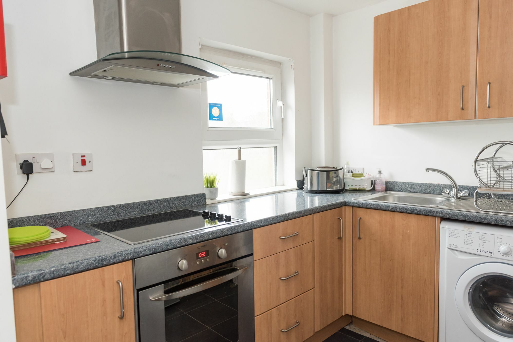Very Central Location- Free Parking - 2 Bedrooms Belfast Exterior photo