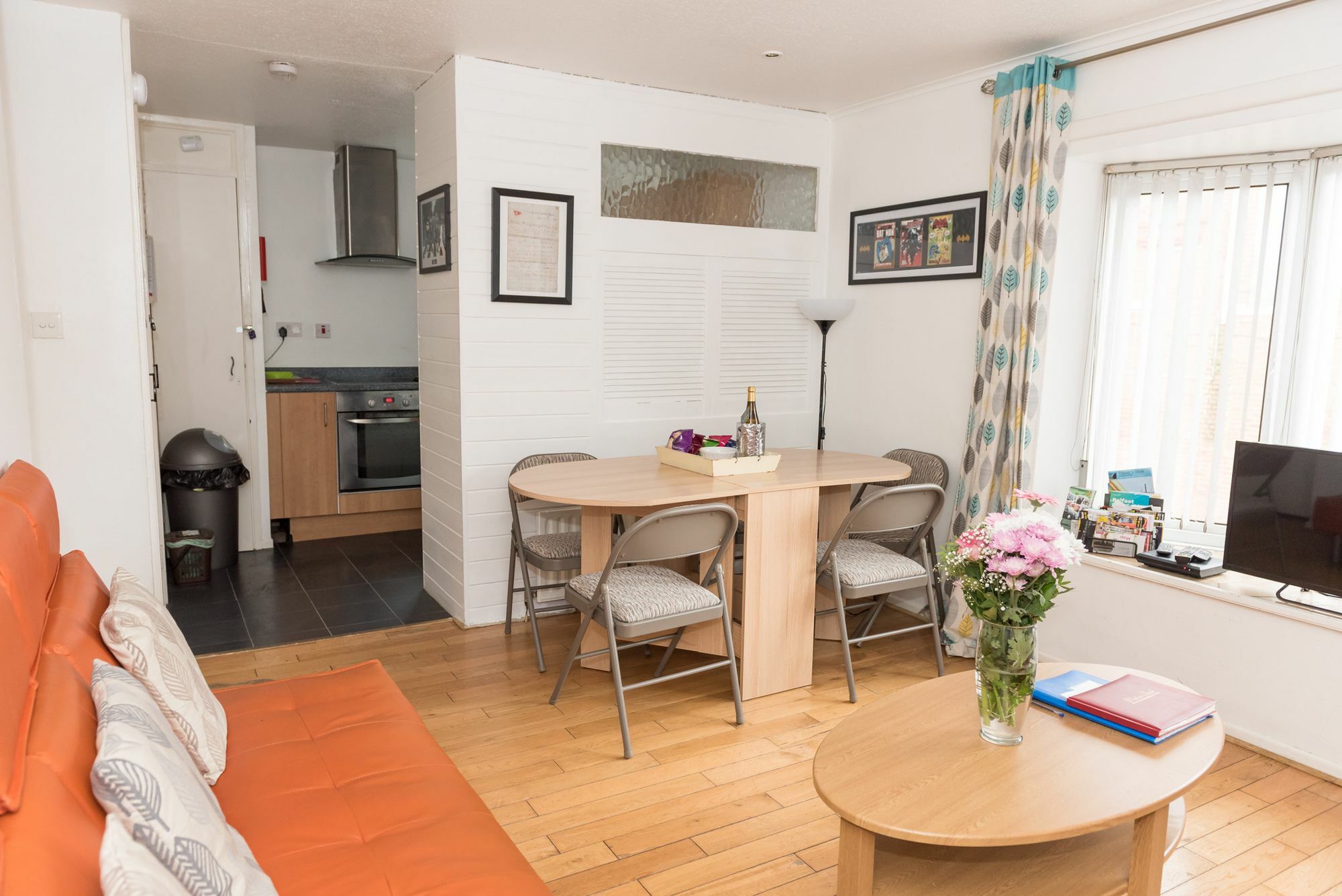 Very Central Location- Free Parking - 2 Bedrooms Belfast Exterior photo